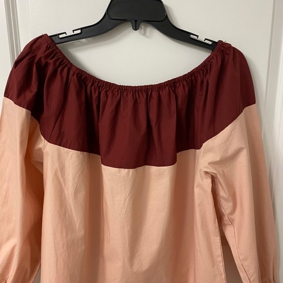 Hayden Los Angeles Two Tone Off Shoulder Long Sleeve Top. Multicolor. Large - Picture 4 of 7